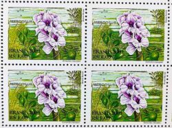 C 2439 Selo Flora do Mercosul Aguape Flor 2001 Quadra