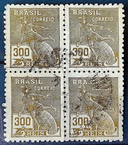 Selo Regular  RHM 302 Vovo Mercurio e Globo 300 Reis Filigrana N 1936 Quadra Circulado 2