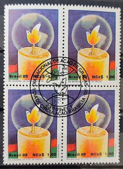 C 1660 Selo Acao de Gracas Pomba Ave Passaro Vela 1989 Quadra CBC Brasilia