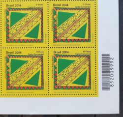 C 3389 Selo Arte Indigena Kusiwa Wajapi Indio 2014 Quadra Codigo de Barras