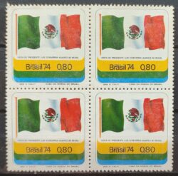 C 852 Selo Presidente do Mexico Luis Echeverria Alvarez Bandeira 1974 Quadra 1