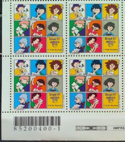 C 2023 Selo UPAEP Carteiro Servico Postal 1997 Quadra Codigo de Barras