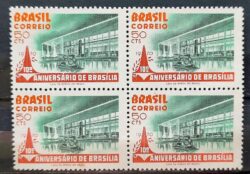 C 670 Selo Aniversario de Brasilia Palacio do Planalto 1970 Quadra