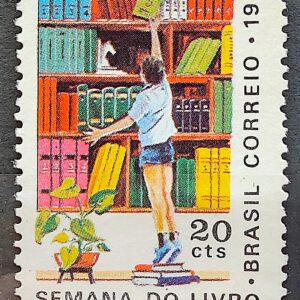 C 686 Selo Semana do Livro Literatura Educacao 1970