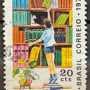 C 686 Selo Semana do Livro Literatura Educacao 1970 Circulado