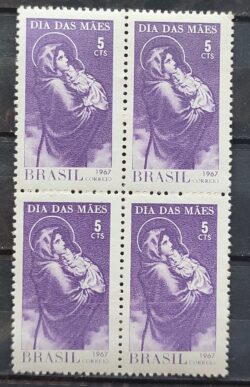 C 569 Selo Dia das Maes Mulher 1967 Quadra