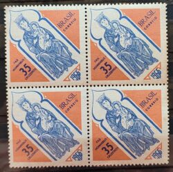 C 562 Selo de Natal Maria e Jesus Religiao 1966 Quadra