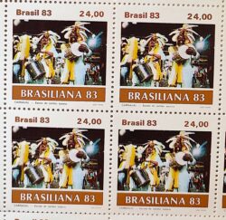 C 1305 Selo Carnaval Brasileiro Musica Bateria 1983 Quadra