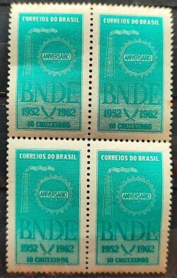 C 481 Selo Banco Nacional do Desenvolvimento BNDE Economia 1962 Quadra