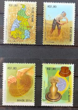 C 3377 Selo Capim Dourado Bandeira Mapa Economia 2014 Separados