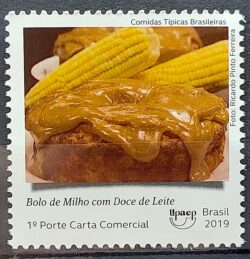 C 3855 Selo Comidas Tipicas Brasileiras Gastronomia Culinaria 2019 Bolo de Milho com Doce de Leite