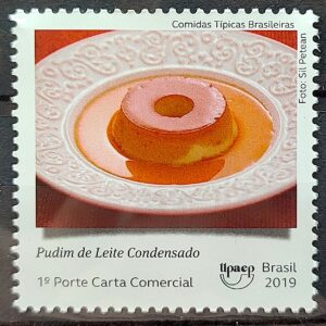 C 3870 Selo Comidas Tipicas Brasileiras Gastronomia Culinaria 2019 Pudim de Leite Condensado