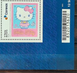 SI 27 Selo Institucional 50 Anos Hello Kitty Fofinha Vestido Rosa 2024 Codigo de Barras
