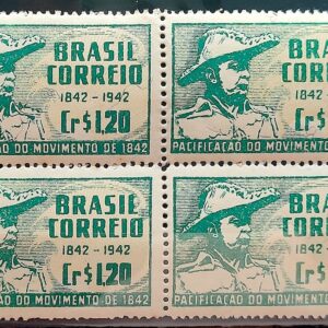 C 190 Selo Pacificacao do Movimento Duque de Caxias Chapeu 1944 Quadra 1