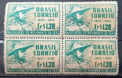 C 190 Selo Pacificacao do Movimento Duque de Caxias Chapeu 1944 Quadra