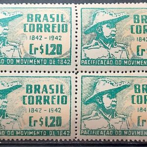 C 190 Selo Pacificacao do Movimento Duque de Caxias Chapeu 1944 Quadra