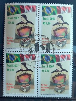 C 2694 Selo Relacoes Diplomaticas Brasil Canada Gaita Acordeao Sanfona Musica 2007 Quadra CBC SP