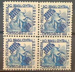 C 171 Selo Exposicao Agropecuaria do Brasil Uberaba Boi Vaca 1942 Quadra 1