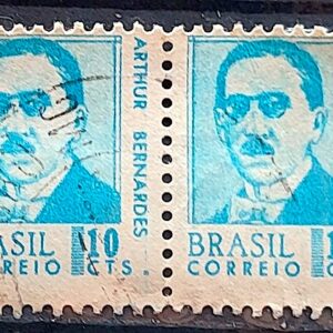 Selo Regular RHM 532 Presidentes da Republica Arthur Bernardes 1967 Dupla Circulado 2