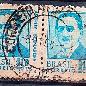 Selo Regular RHM 532 Presidentes da Republica Arthur Bernardes 1967 Dupla Circulado 3