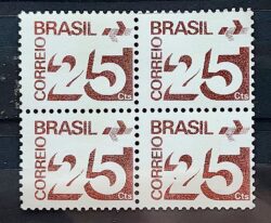 Selo Regular RHM 548 Tipo Cifra 25 Cts Com Barra FSF 1975 Quadra