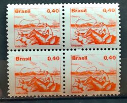 Selo Regular RHM 561 Profissao Vaqueiro Cavalo 1977 Quadra
