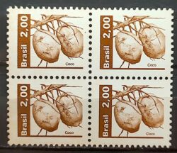 Selo Regular RHM 602 Recursos Economicos Fruta Coco 1982 Quadra 1
