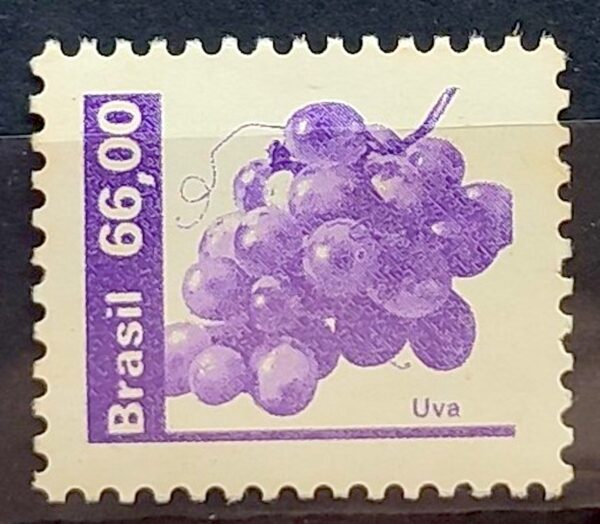 Selo Regular RHM 621 Recursos Economicos Fruta Uva 1981 2