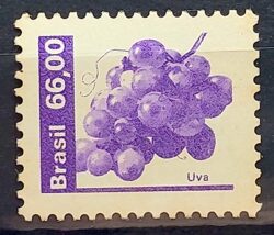 Selo Regular RHM 621 Recursos Economicos Fruta Uva 1981