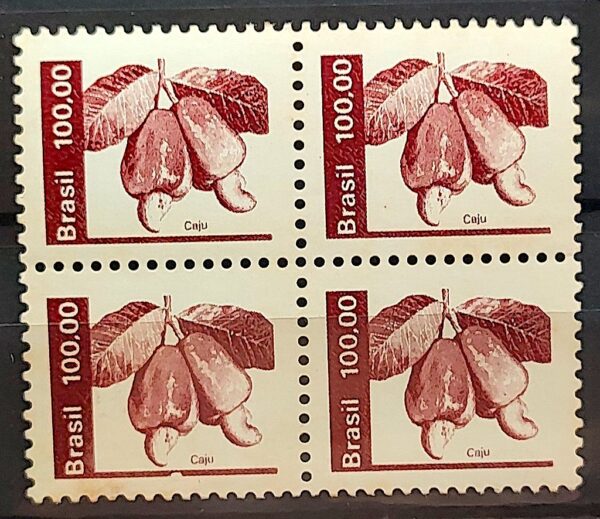 Selo Regular RHM 623 Recursos Economicos Fruta Caju 1981 Quadra