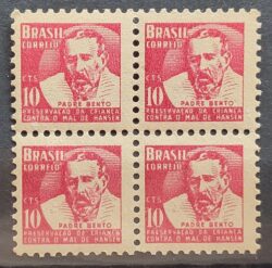 C 369 Selo Campanha Contra o Mal de Hansen Hanseniase Padre Bento Religiao Saude H4 1955 Quadra