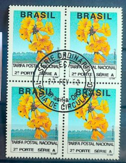 Selo Regular RHM 690 Comprovante de Franqueamento 2 Porte Ipe Amarelo 1990 Quadra CBC DF