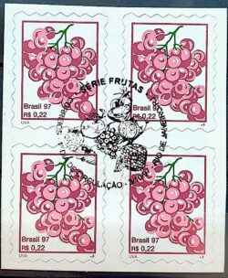Selo Regular RHM 742 B3 Fruta Uva Perce em Linha 1997 Quadra CBC RJ 2