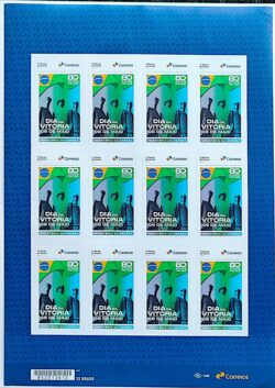 SI 84 Selo Instititucional Dia da Vitoria Ministerio da Defesa Militar Bandeira 2025 Folha