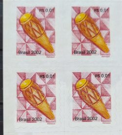 Selo Regular RHM 815 Instrumento Musical Perce em Ondas Atabaque 2002 Quadra