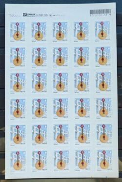 Selo Regular RHM 817 Instrumento Musical Perce em Ondas Bandolim 2002 Folha