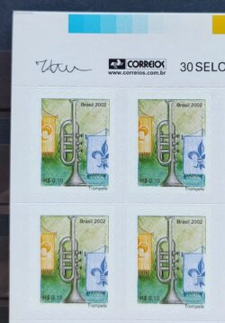 Selo Regular RHM 822 Instrumento Musical Perce em Ondas Trompete 2002 Quadra Vinheta Correios