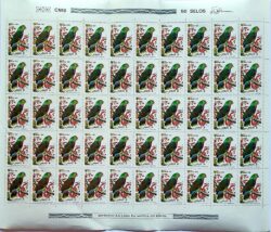 C 1166 Selo Fauna Psitacideos Papagaio Ave Passaro Peito Roxo 1980 Folha