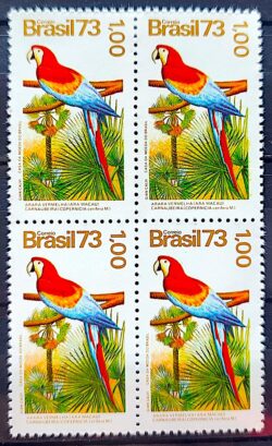 C 827 Selo Flora e Fauna Ave Passaro Arara Carnauba 1973 Quadra