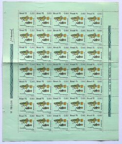 C 889 Selo Peixes de Agua Doce Barrigudinho 1975 Folha
