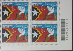 C 2512 Selo Independência Timor Leste Bandeira Mao Estrela Pomba 2003 Quadra Codigo de Barras