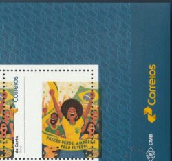 SI 131 Selo Institucional Paixao Verde Amarela pelo Futebol Bandeira 2026 Colorido Vinheta Correios Variedade